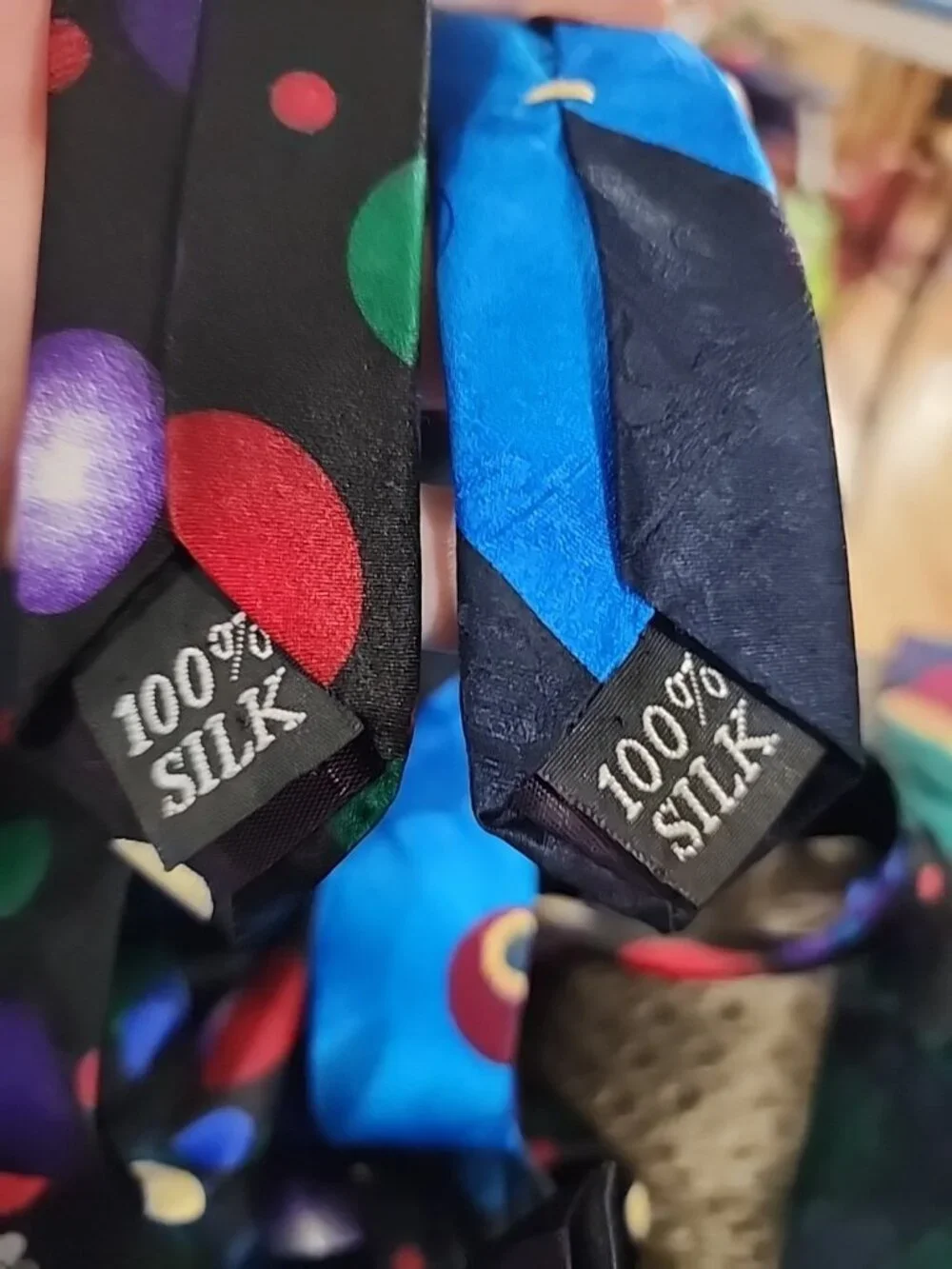 VTG After Dark Mens Neck Ties 100% Silk Nirvana Spheres Wearable Art Flying Toas